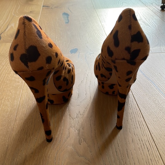 Good Condition: No box,no bag Charlotte Olympia leopard platform heels - Picture 3 of 5